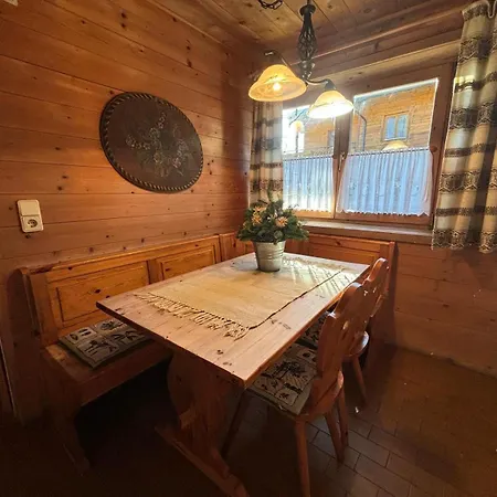 Ferienhaushaelfte Am Huberhof * Oberau
