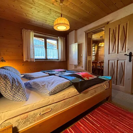 Ferienhaushaelfte Am Huberhof Oberau